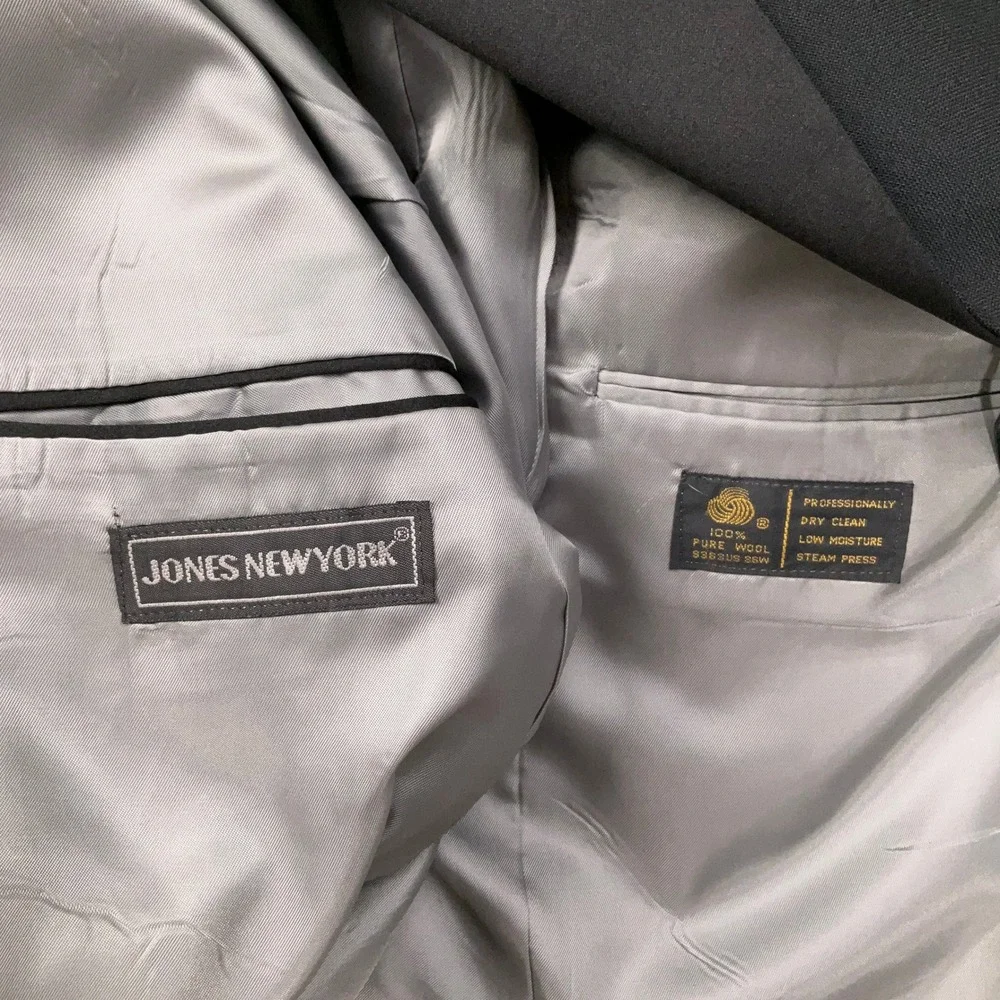 Jones New York missing top